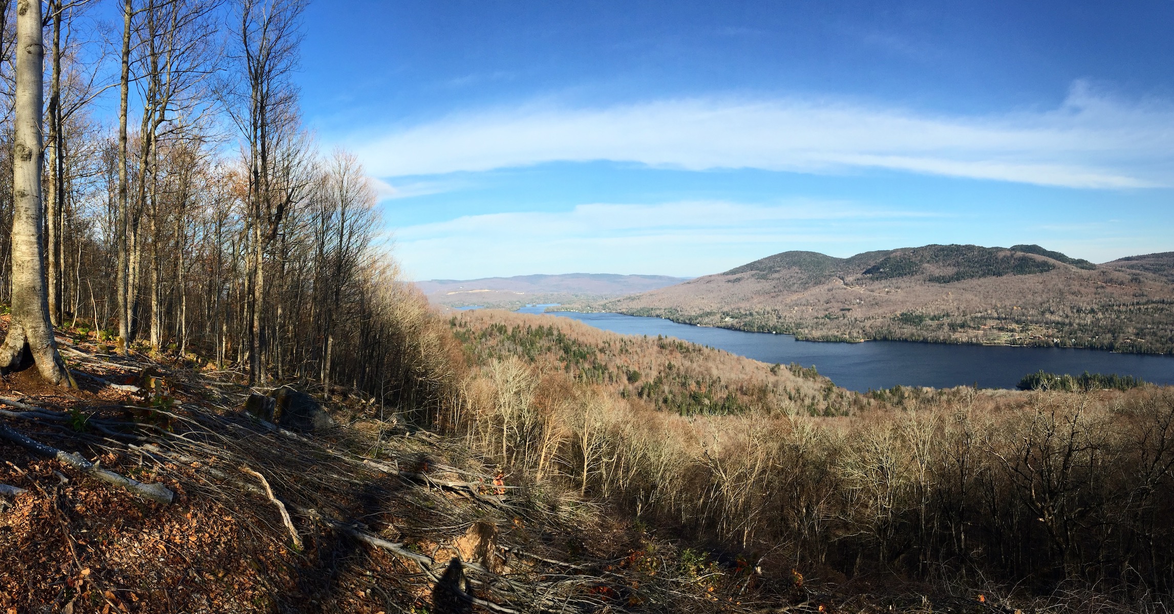 A photo from one of the lookouts of la Montagne Noire.