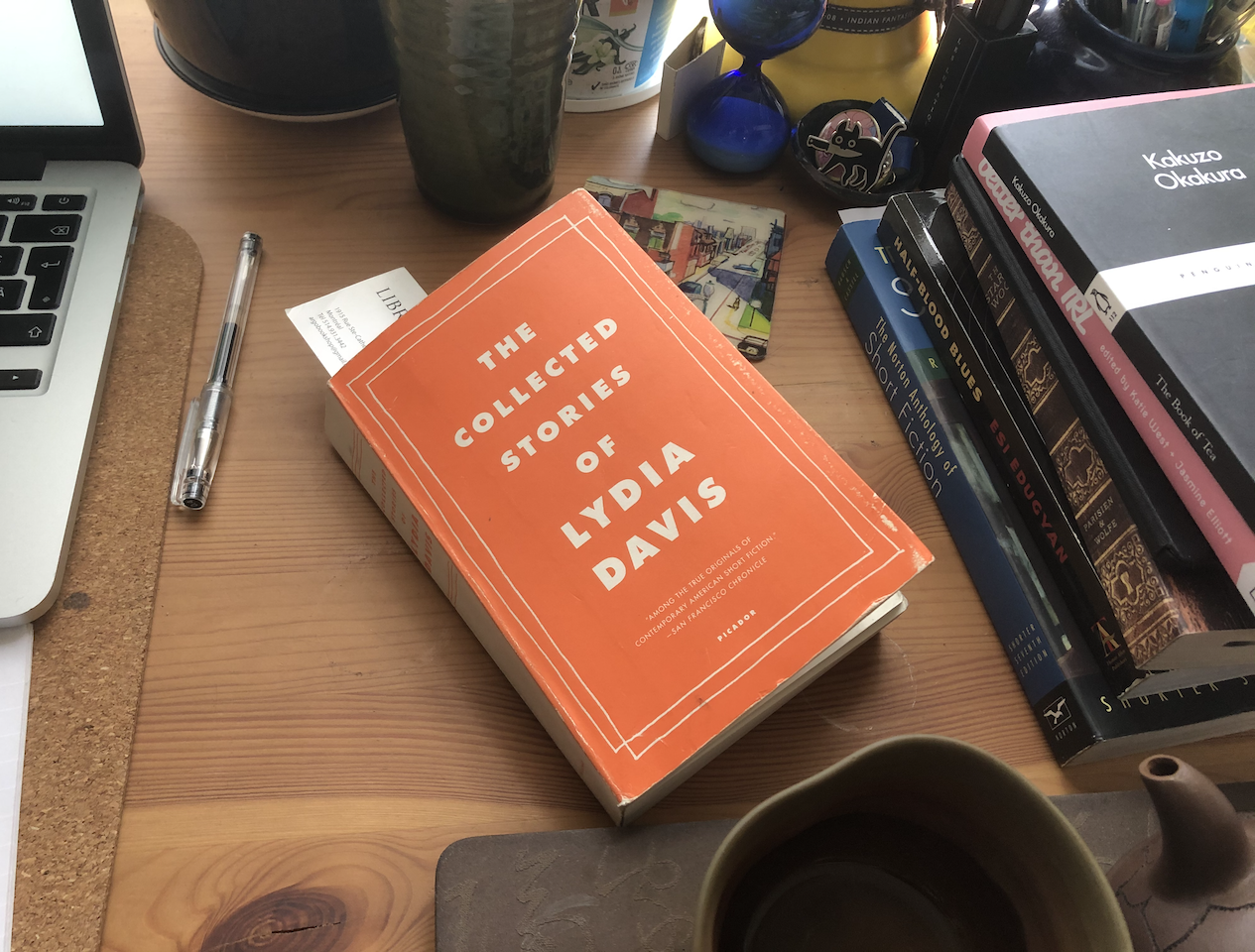 Reading Log on Cockroaches In Autumn by Lydia Davis